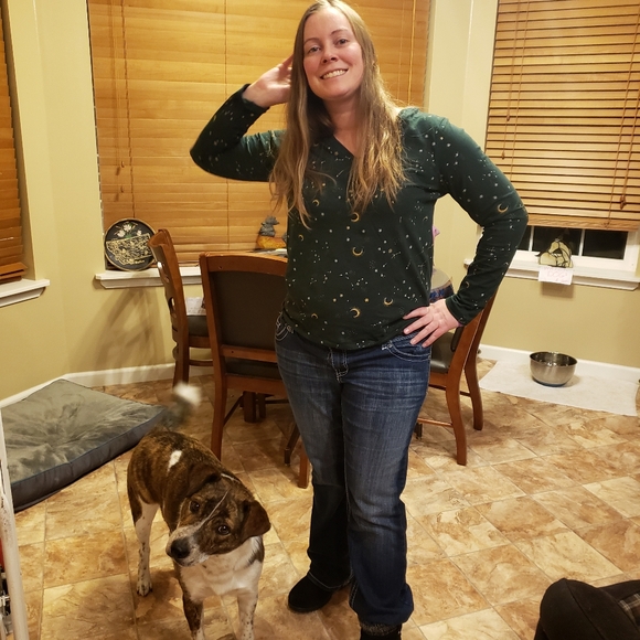 Meet your Posher, Alyssa - Picture 7 of 10